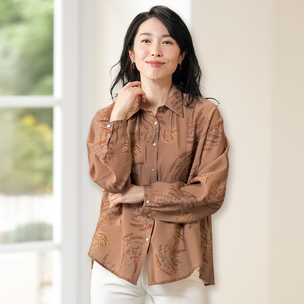 ボタニカルプリントレーヨン混ブラウス