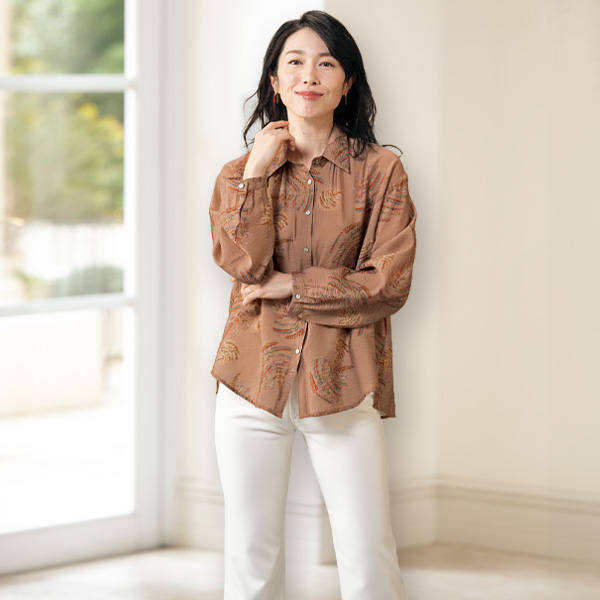 ボタニカルプリントレーヨン混ブラウス