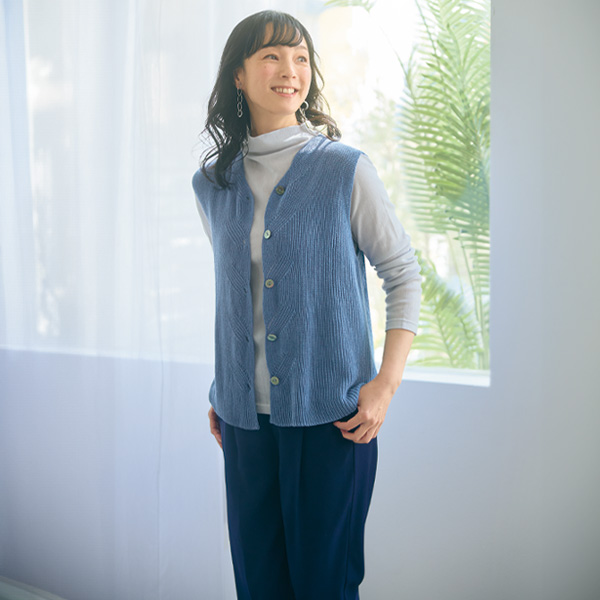 変化編みニットベスト