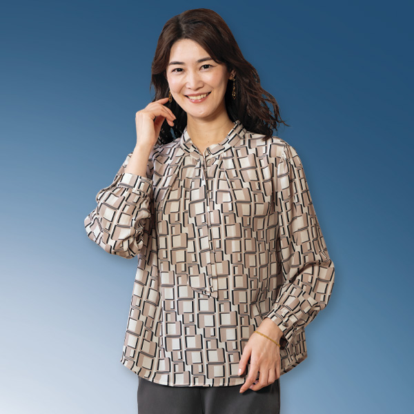 ボウタイ付プリントブラウス