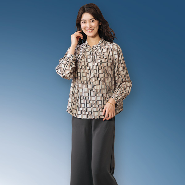 ボウタイ付プリントブラウス