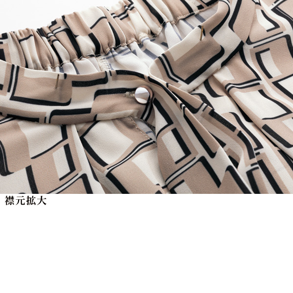 ボウタイ付プリントブラウス