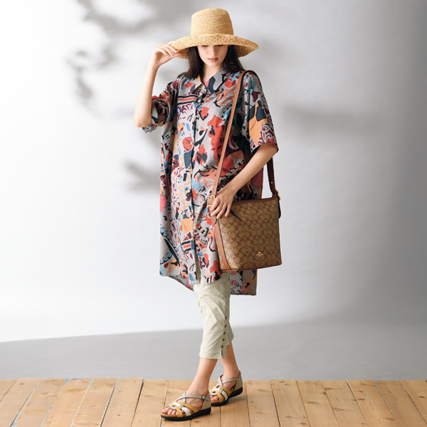 綿100％アート柄前開きワンピース