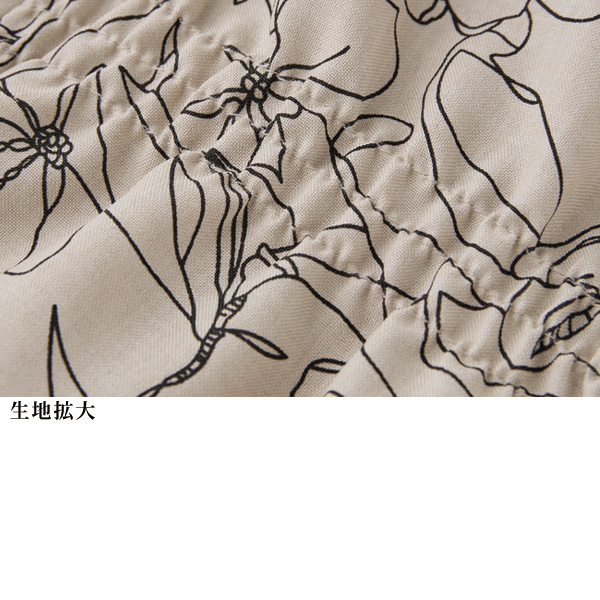 キーネック花柄プリントブラウス