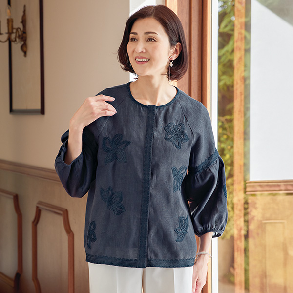 麻100％刺しゅうブラウス