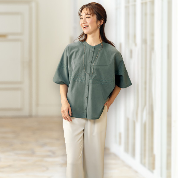 綿麻ヨーク切替え刺しゅう使いブラウス