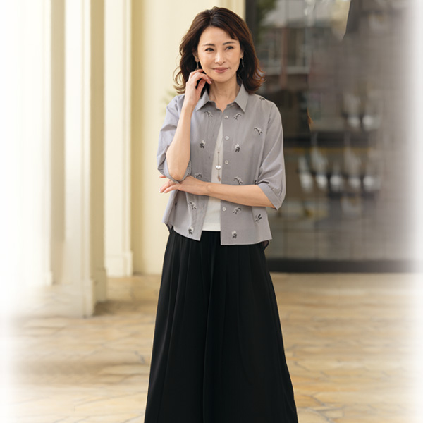 花刺しゅう綿100％シャツブラウス