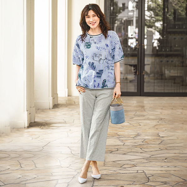 手描き風プリントストライプブラウス