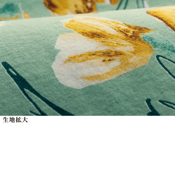 総柄プリントボトルネックプルオーバー