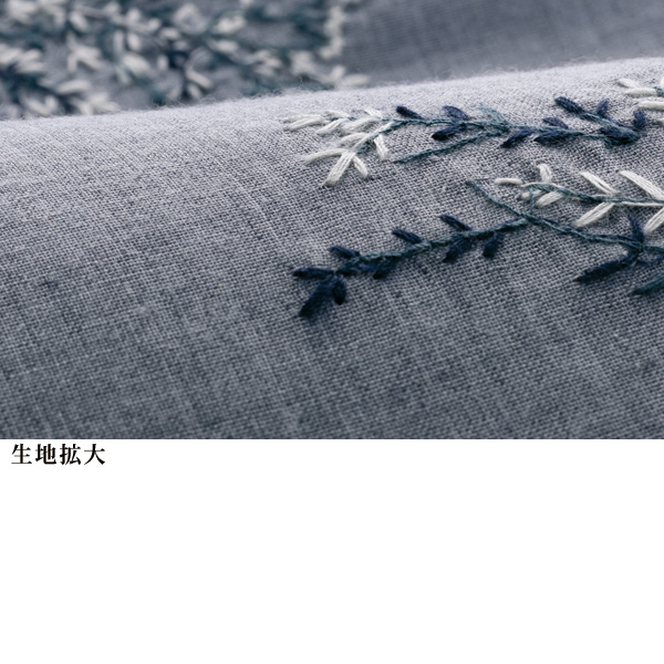 綿混シャンブレー刺しゅう使いブラウス