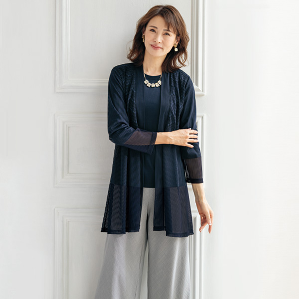 レース切替えカットソーアンサンブル