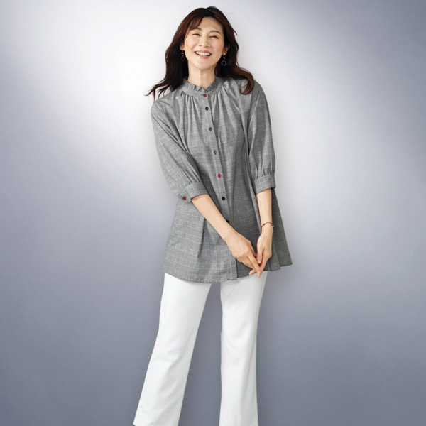 フリル襟チェックロングブラウス