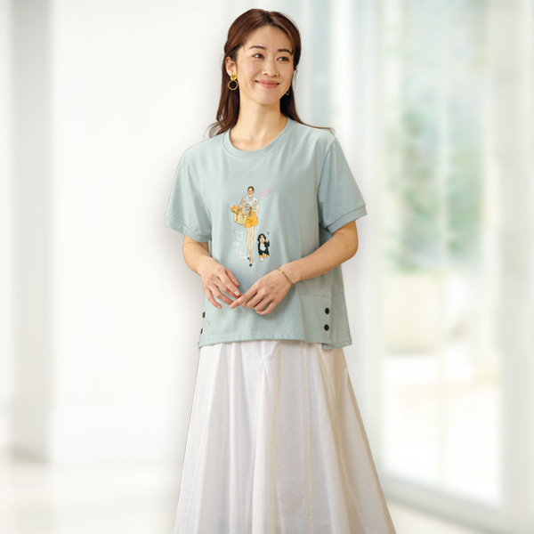 脇ボタンプリントTシャツ