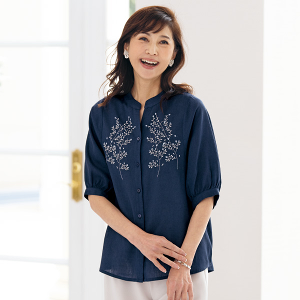 麻混刺しゅう使いブラウス