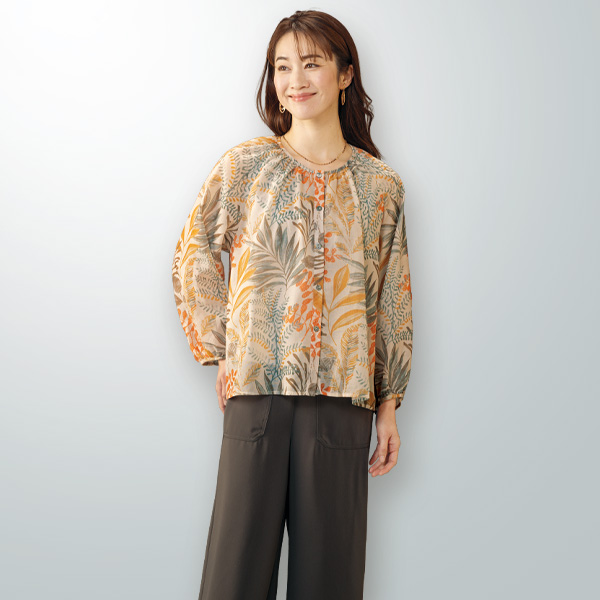 ボタニカルプリントブラウス