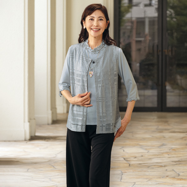 レーシーカットソー切替えカットソーアンサンブル