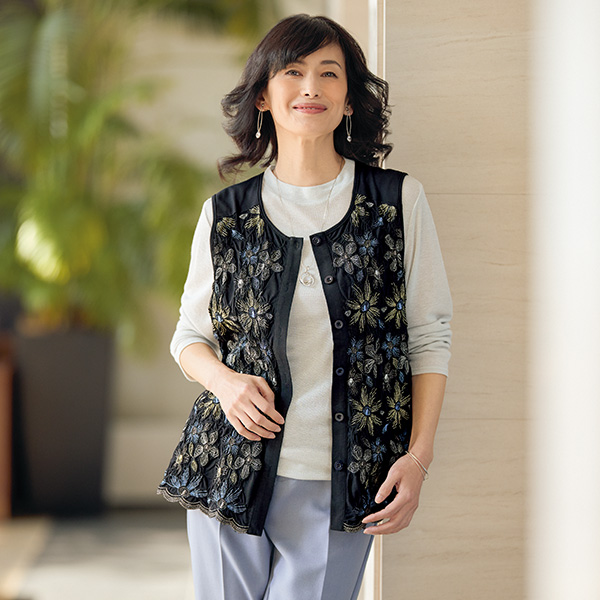 立体刺しゅうレースベスト