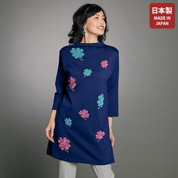 かすり糸使いクローバー柄ニットチュニック