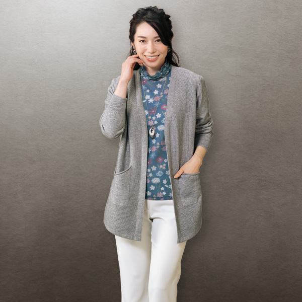 ニットロングカーディガン