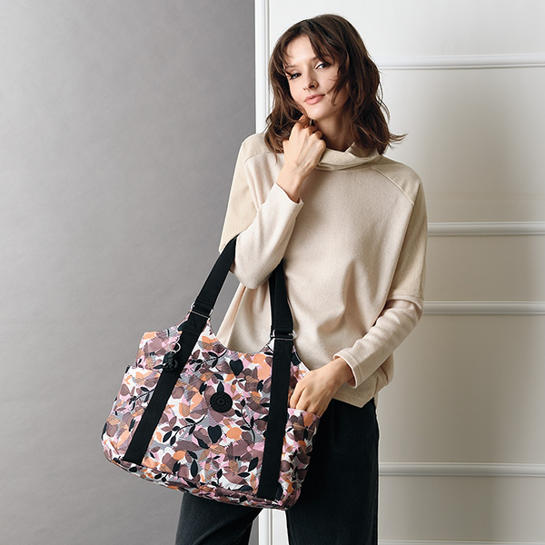 全日本送料無料 CERMA リーフ柄トートバッグ キプリング kipling 京都通販 | バッグ