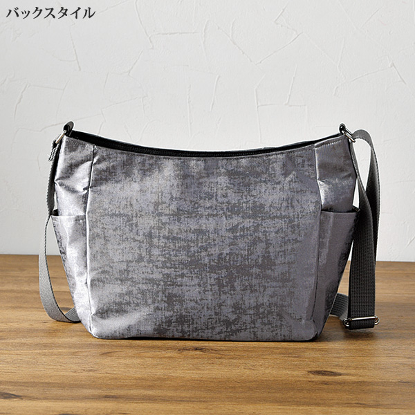 サテン調素材 日本製ショルダーバッグ