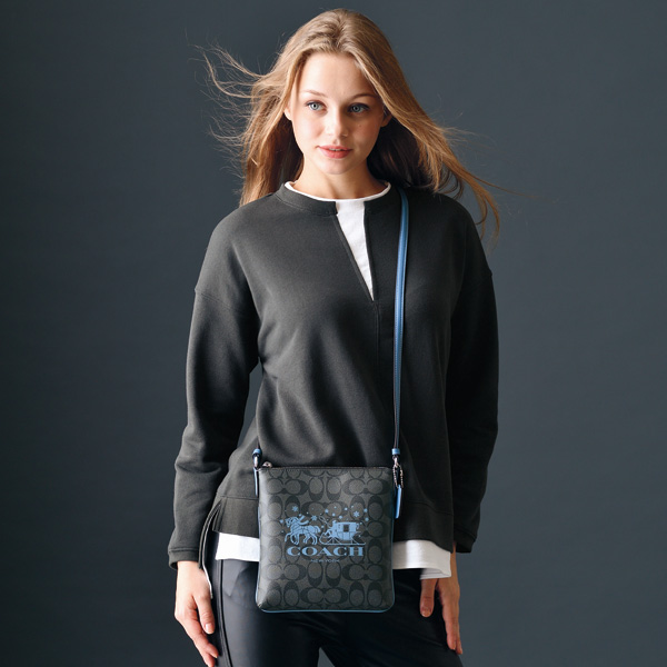 コーチ シグネチャー＆キャリッジホースショルダーバッグ COACH