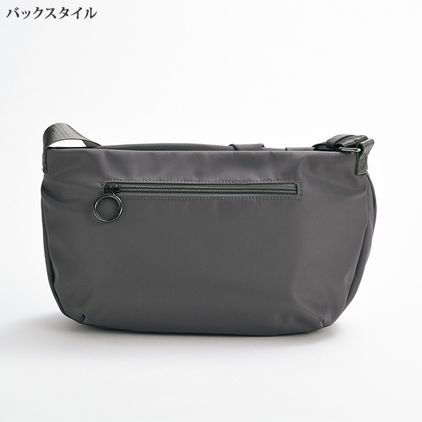タックデザインショルダーバッグ