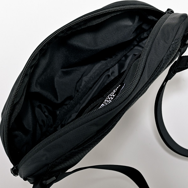 ザ・ノースフェイス ラウンドフォルムボディバッグ THE NORTH FACE