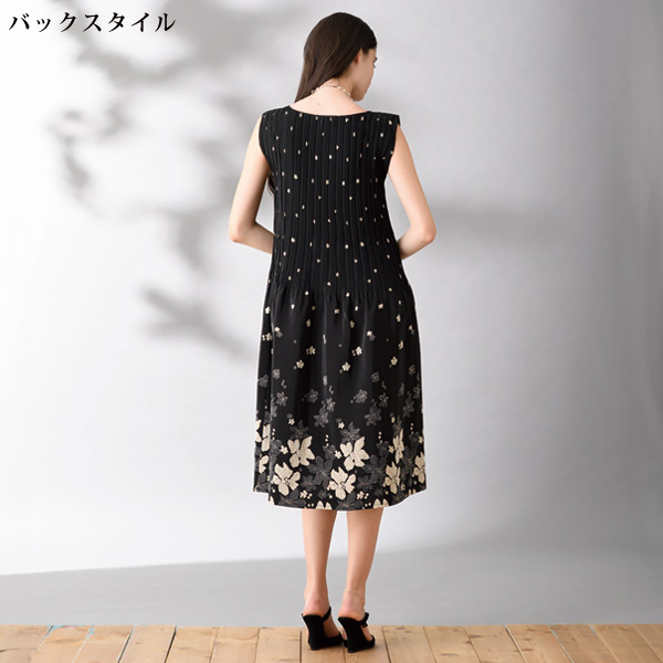 プリーツノースリーブワンピース