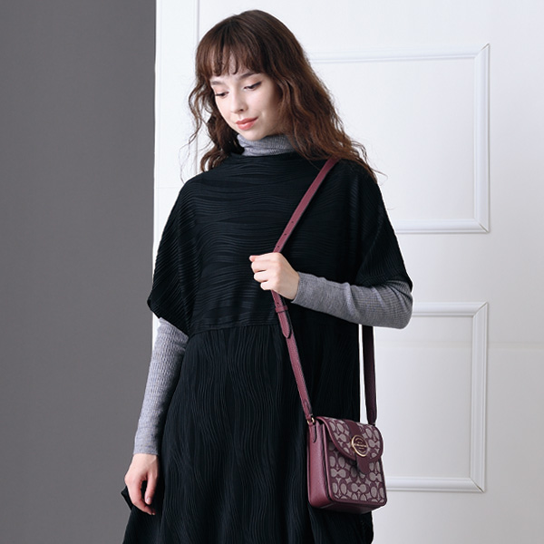 コーチ ロニーラインショルダーバッグ COACH