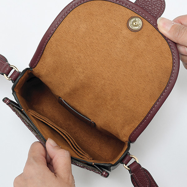 コーチ ロニーラインショルダーバッグ COACH