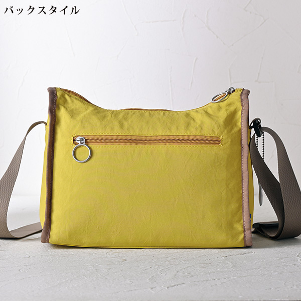ヴェスカバイモズ ショルダーバッグ VASKA by moz