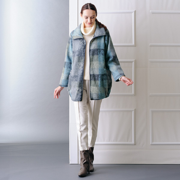 起毛素材ファスナージャケット