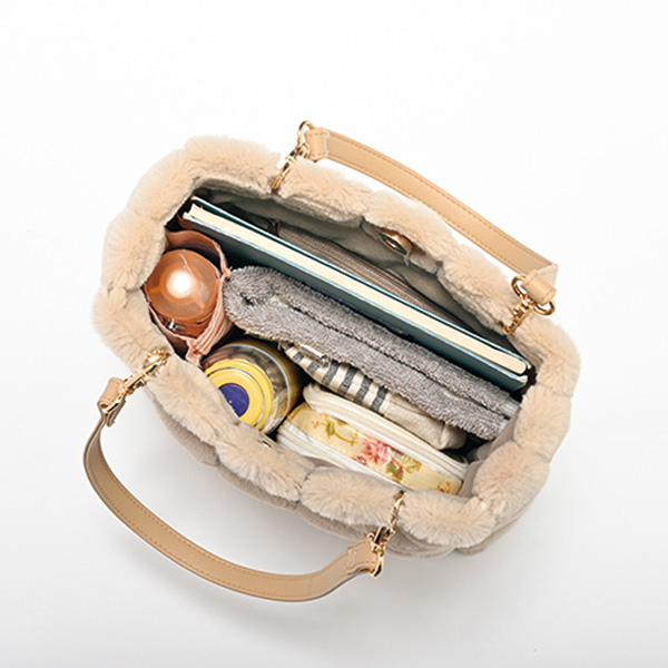 ハートチャーム付フェイクファーバッグ