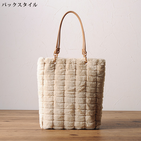 ハートチャーム付フェイクファーバッグ