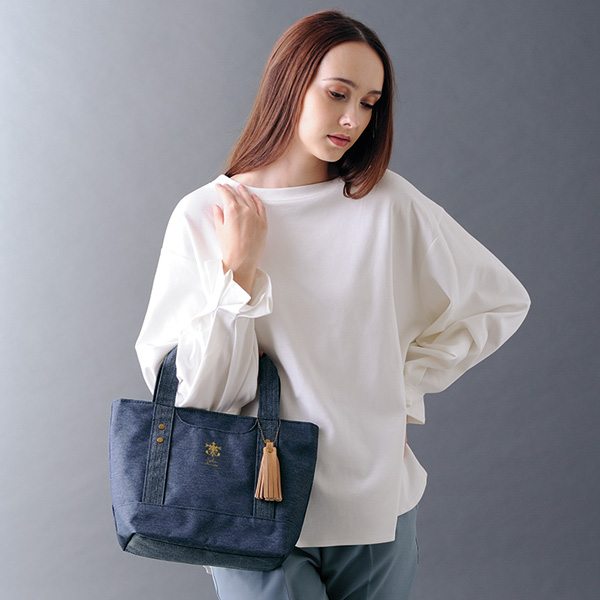 配色タッセル付デニム調手提げバッグ