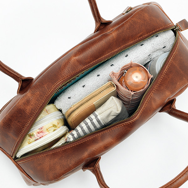 ソフト牛革ボストンバッグ