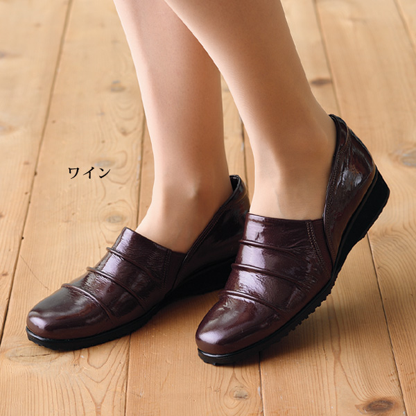 4E サイドゴムエナメルデザイン軽量シューズ