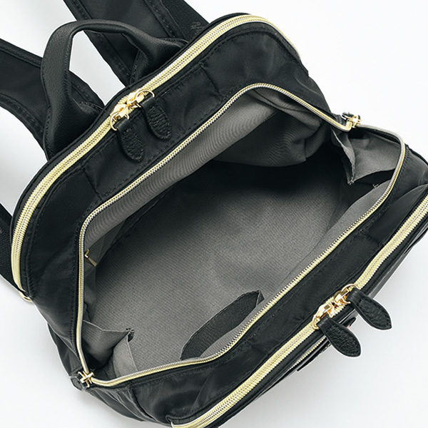 レイクアルスター 大きく開く3層式牛革使いリュック Lake Alster