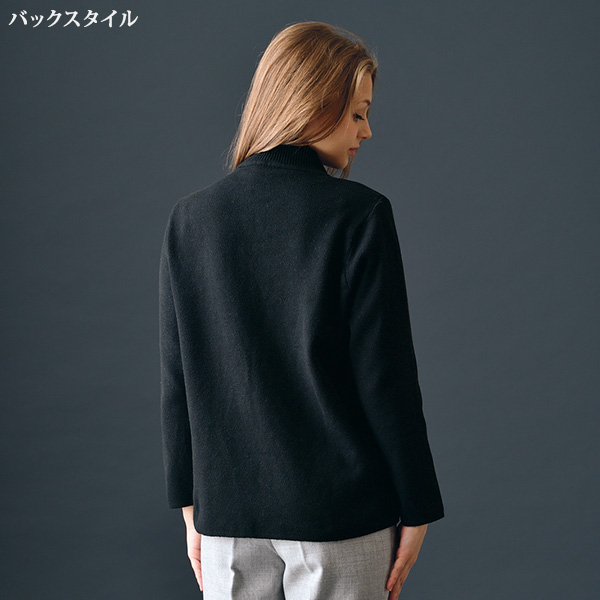 英字プリントセーター