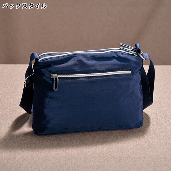 シワナイロン軽量多ポケットショルダーバッグ