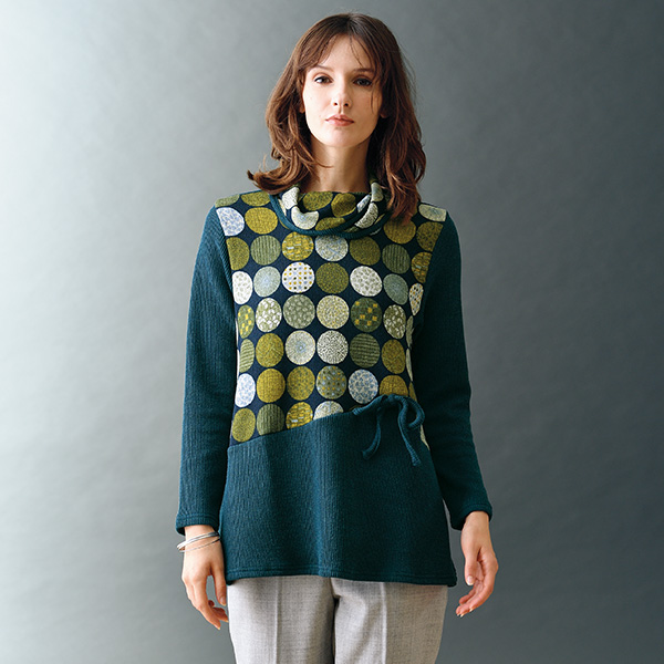 サークル柄変化衿チュニック