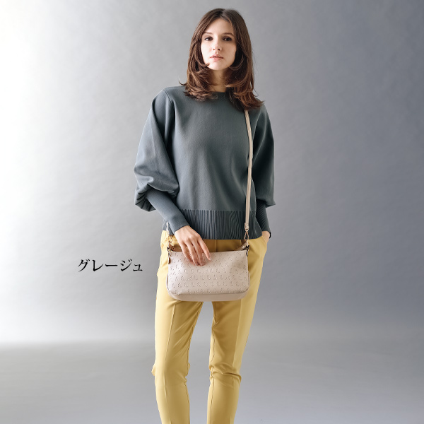 ネコ柄型押し2WAYバッグ