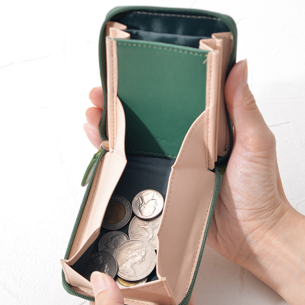 イタリア製牛革ラウンドファスナーコンパクト財布