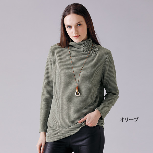 花モチーフ プルオーバー