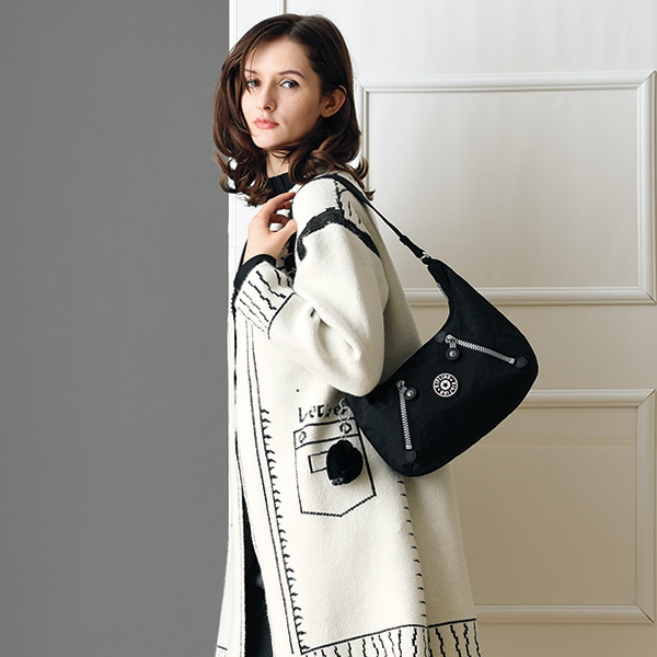 キプリング 三日月形ショルダー NIKKI kipling