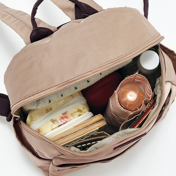 配色花パッチワークタウンリュック