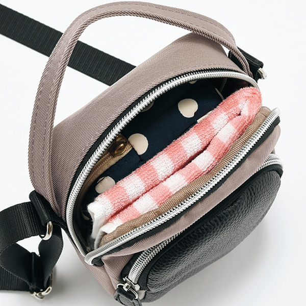 はっ水ナイロン牛革使いポシェット