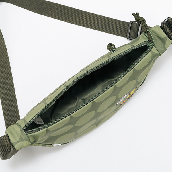 ムーミン スナフキン刺しゅう三日月ショルダーバッグ MOOMIN