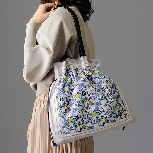 ムーミン スカーフ柄トート フルーツガーデン MOOMIN